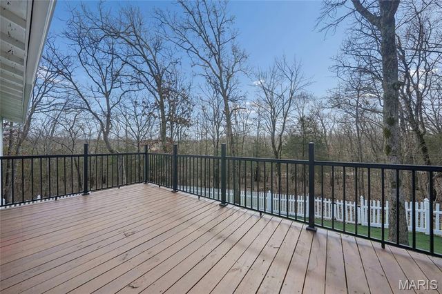 8 Dogwood Lane, Hillsboro, MO 63050