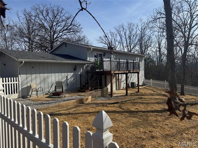 8 Dogwood Lane, Hillsboro, MO 63050