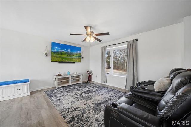 8 Dogwood Lane, Hillsboro, MO 63050