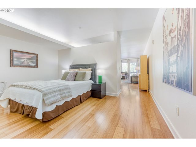 3970 N INTERSTATE Ave 307, Portland, OR 97227