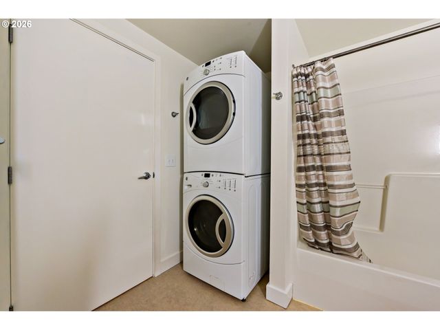 3970 N INTERSTATE Ave 307, Portland, OR 97227