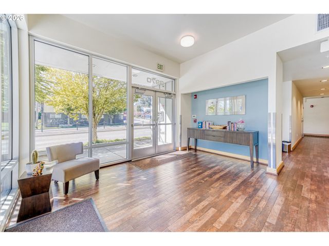 3970 N INTERSTATE Ave 307, Portland, OR 97227