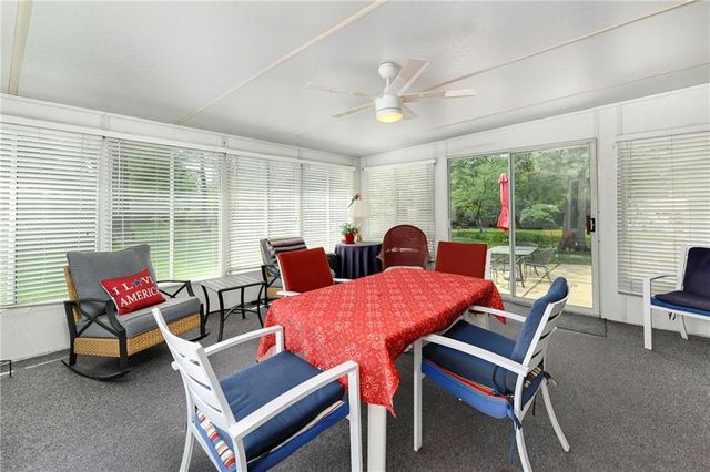 4201 W 98th Terrace, Overland Park, KS 66207