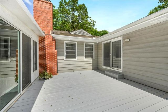 4201 W 98th Terrace, Overland Park, KS 66207