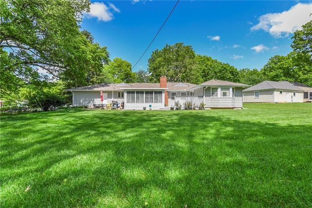 4201 W 98th Terrace, Overland Park, KS 66207