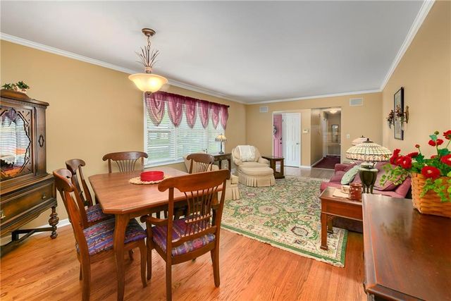 4201 W 98th Terrace, Overland Park, KS 66207