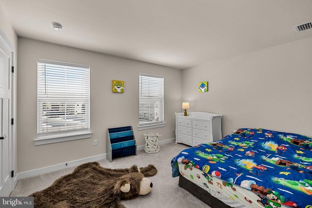 268 CORNWALL DR, Swedesboro, NJ 08085