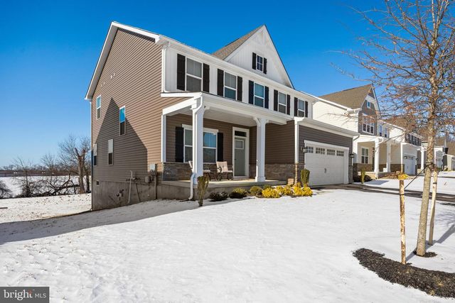 268 CORNWALL DR, Swedesboro, NJ 08085