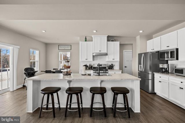 268 CORNWALL DR, Swedesboro, NJ 08085