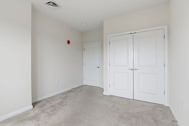 110 Trotter Rd 2401, Weymouth, MA 02190