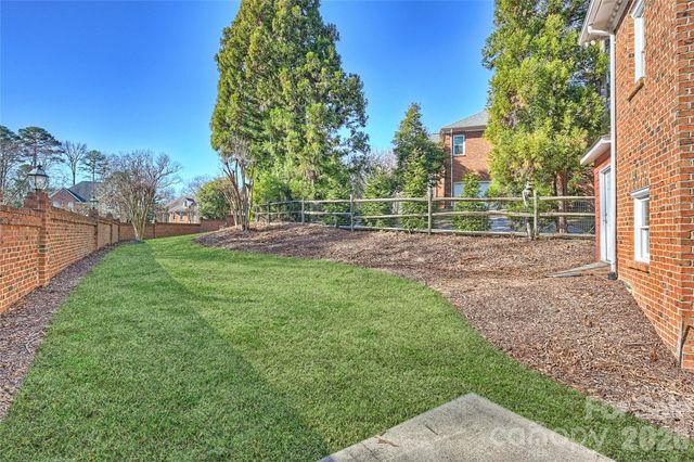 5242 Colony Road, Charlotte, NC 28226