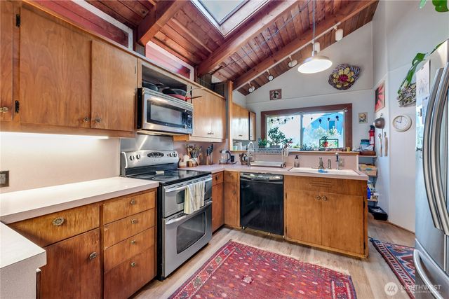 1106 46th Place, Seaview, WA 98644