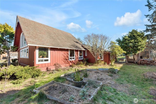 1106 46th Place, Seaview, WA 98644