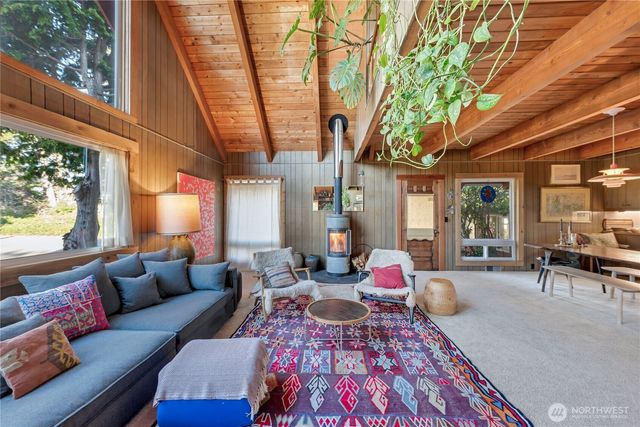 1106 46th Place, Seaview, WA 98644