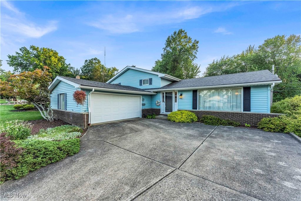 7272 Normandy Drive, Parma, OH 44134