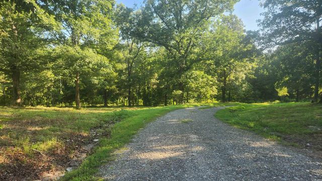 65 Farley Lane, Story, AR 71970