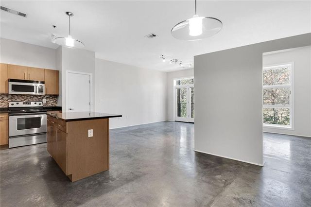 560 Dutch Valley NE Road 2210, Atlanta, GA 30324