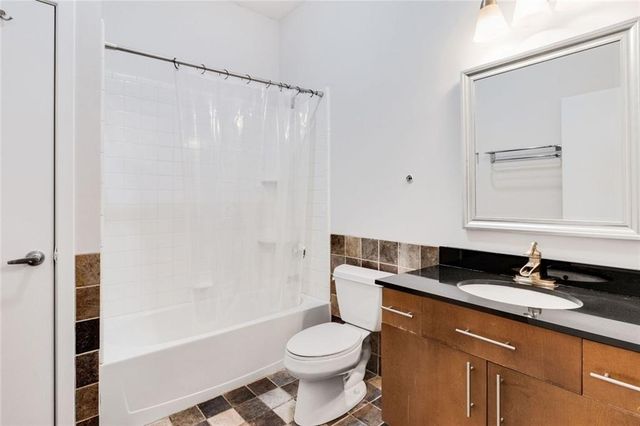 560 Dutch Valley NE Road 2210, Atlanta, GA 30324