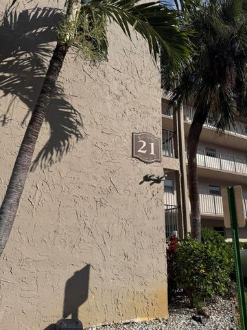 725 Lori Drive 107, Palm Springs, FL 33461