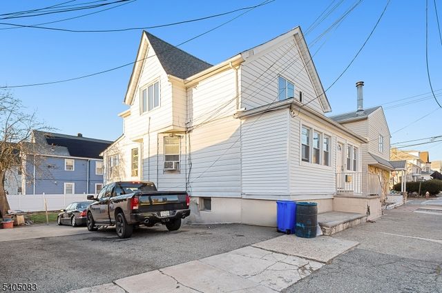 138 Nagle St, Paterson City, NJ 07501