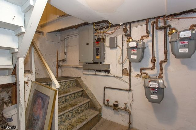 138 Nagle St, Paterson City, NJ 07501