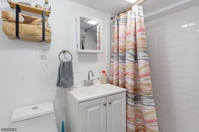 138 Nagle St, Paterson City, NJ 07501