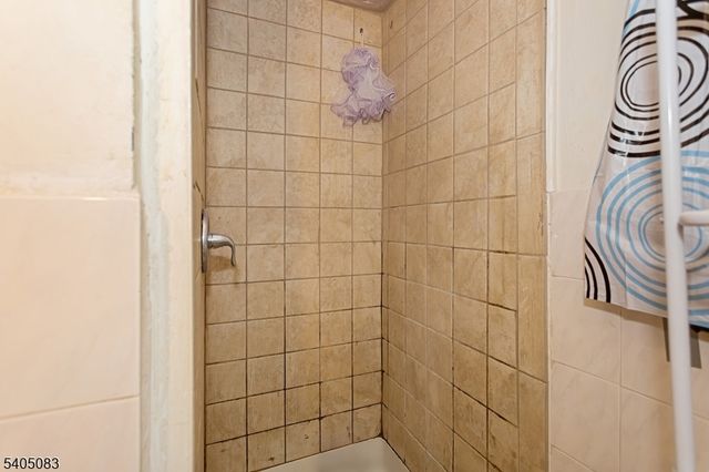 138 Nagle St, Paterson City, NJ 07501