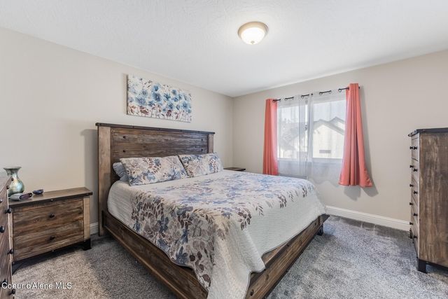 420 S Glenwood Dr, Post Falls, ID 83854