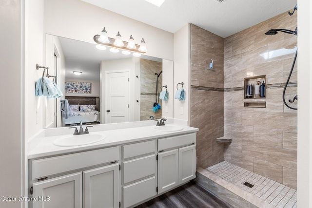 420 S Glenwood Dr, Post Falls, ID 83854