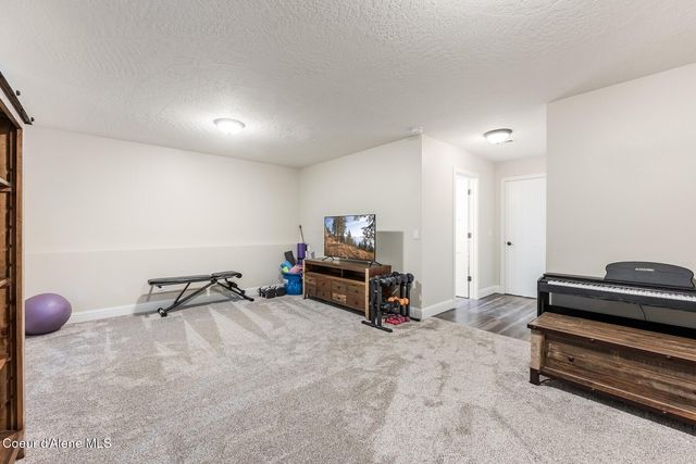 420 S Glenwood Dr, Post Falls, ID 83854