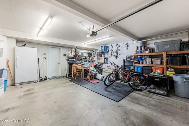 420 S Glenwood Dr, Post Falls, ID 83854