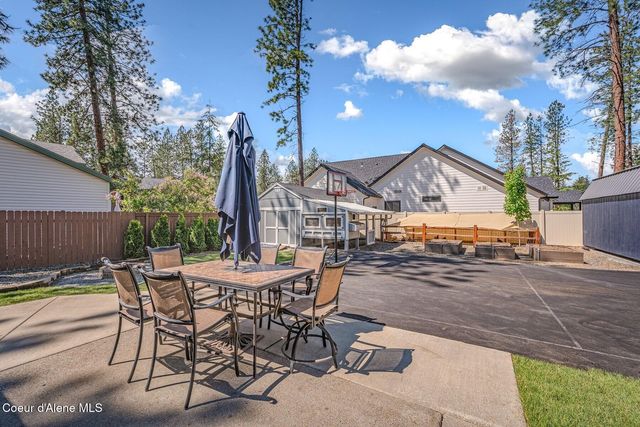 420 S Glenwood Dr, Post Falls, ID 83854