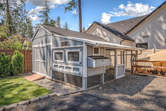420 S Glenwood Dr, Post Falls, ID 83854