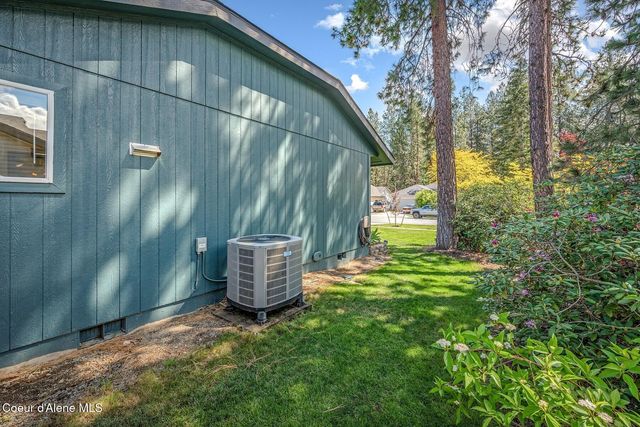 420 S Glenwood Dr, Post Falls, ID 83854