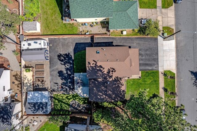 420 S Glenwood Dr, Post Falls, ID 83854