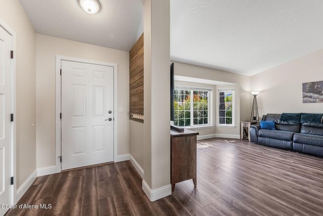 420 S Glenwood Dr, Post Falls, ID 83854