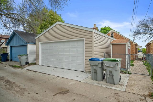 5359 33rd STREET, Milwaukee, WI 53209