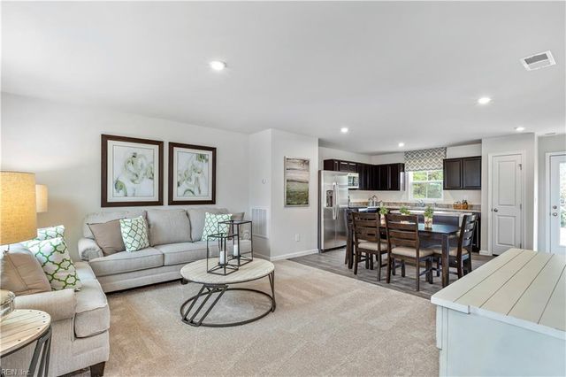 1302 Hanover ST, Elizabeth City, NC 27909