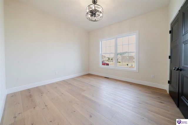 121 Calumet Loop, Elizabethtown, KY 42701