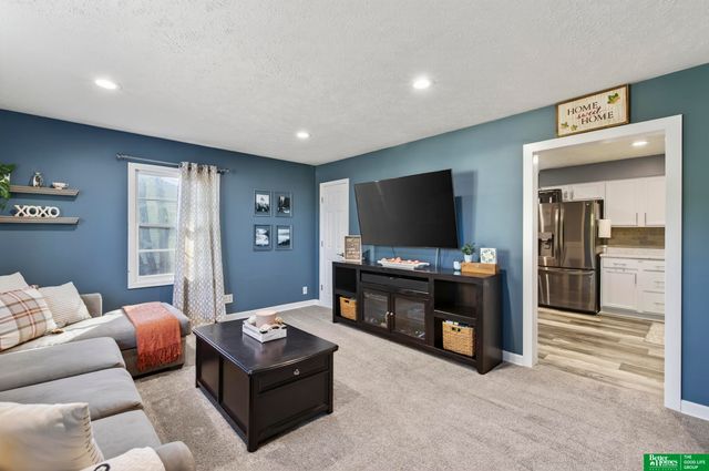 2103 Virginia Avenue, Bellevue, NE 68005