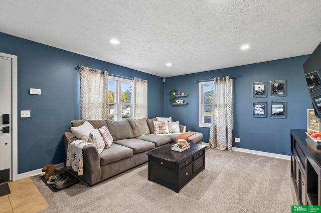 2103 Virginia Avenue, Bellevue, NE 68005