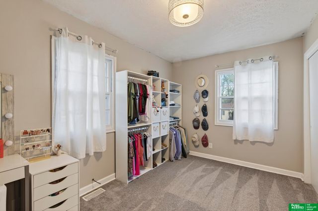 2103 Virginia Avenue, Bellevue, NE 68005