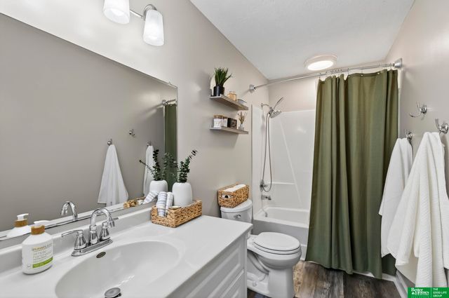 2103 Virginia Avenue, Bellevue, NE 68005