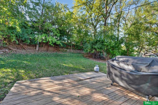 2103 Virginia Avenue, Bellevue, NE 68005