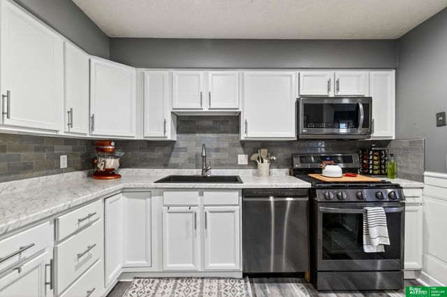 2103 Virginia Avenue, Bellevue, NE 68005