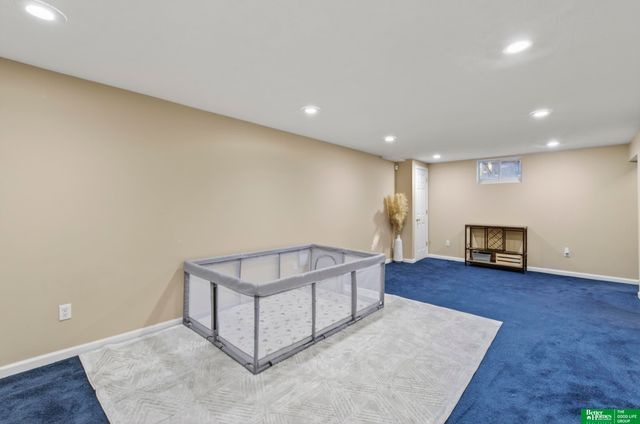 2103 Virginia Avenue, Bellevue, NE 68005