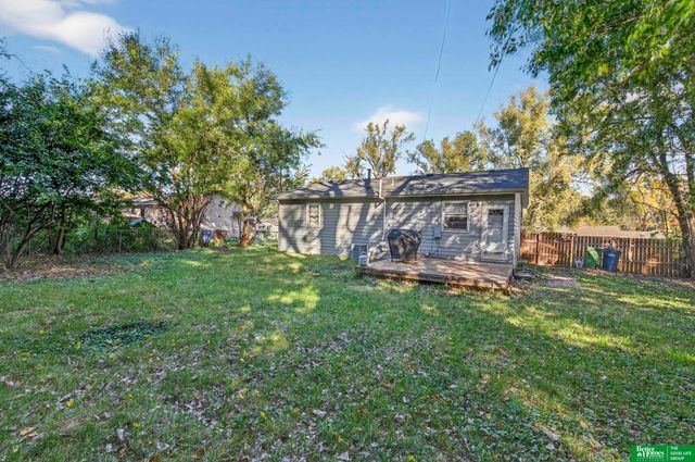 2103 Virginia Avenue, Bellevue, NE 68005