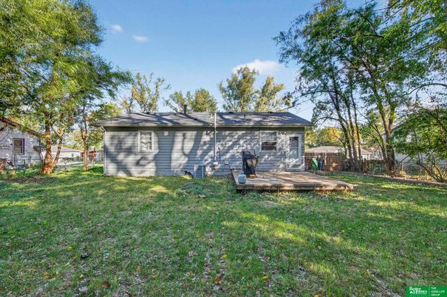 2103 Virginia Avenue, Bellevue, NE 68005