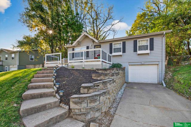 2103 Virginia Avenue, Bellevue, NE 68005