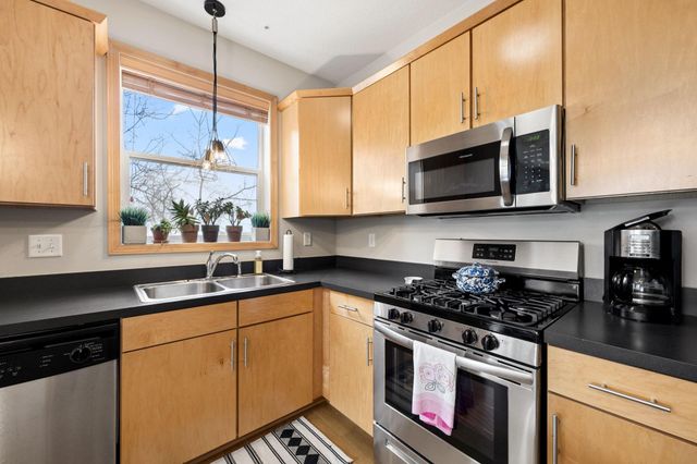 301 Oak Grove Street 314, Minneapolis, MN 55403
